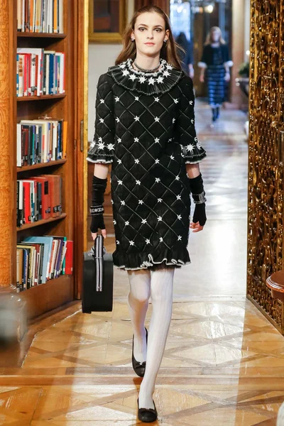 Look 76
